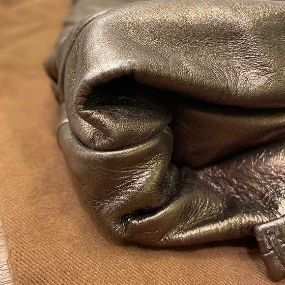 GUCCI Hysteria Clutch - Picture 11 of 13